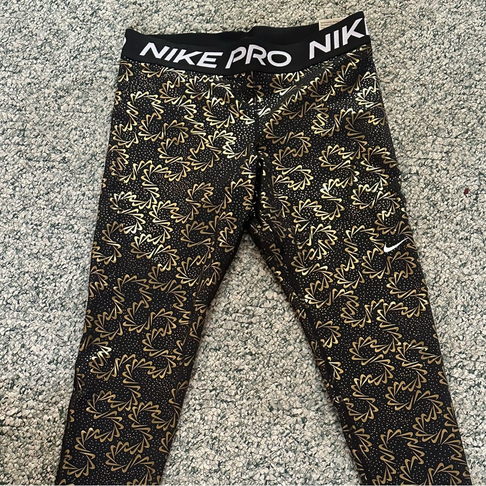 Nike Black and Gold Patterned Leggings